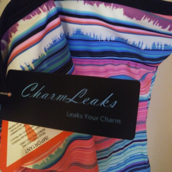 Charm leaks  Tankini top only - Picture 3 of 5